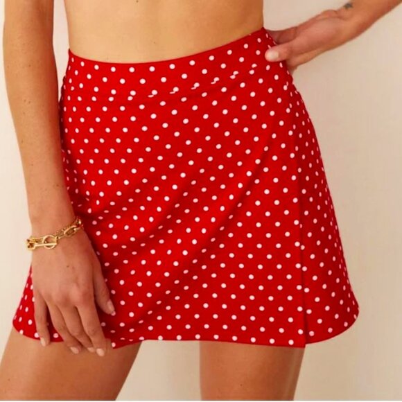 Reformation | Ecomove Shelby Active Skirt w/ Shorts in Red Polka Dot | Medium - Picture 1 of 7